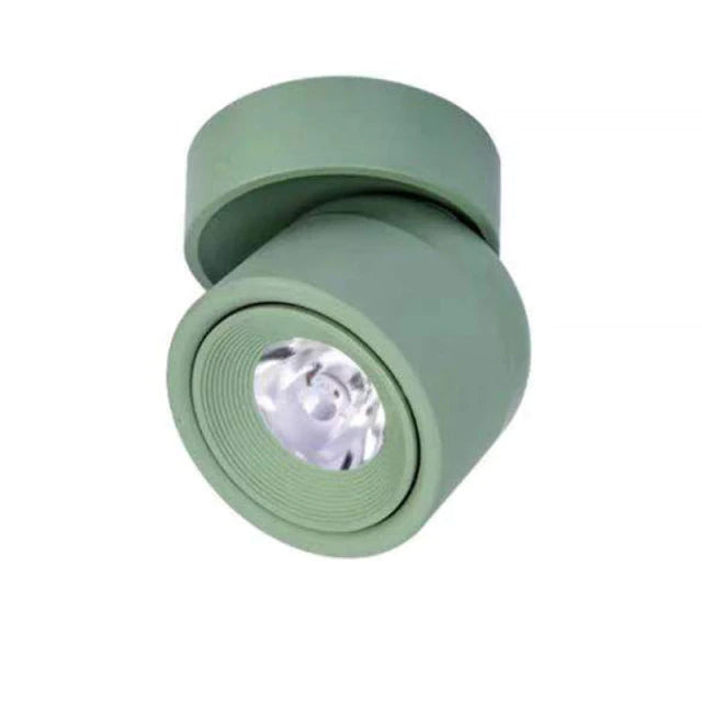 Spot LED orientable 340° en aluminium sablé – NordicLuxe — mise en situation dans la pièce