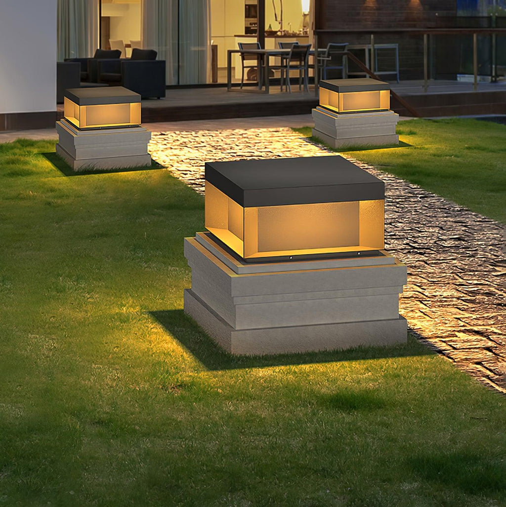 Borne de jardin LED métal sablé IP65 – filaire ou solaire — détail de la matière (4)