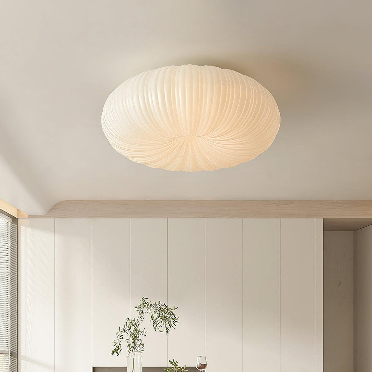 Plafonnier LED dimmable avec télécommande métal et plastique — détail du système de fixation