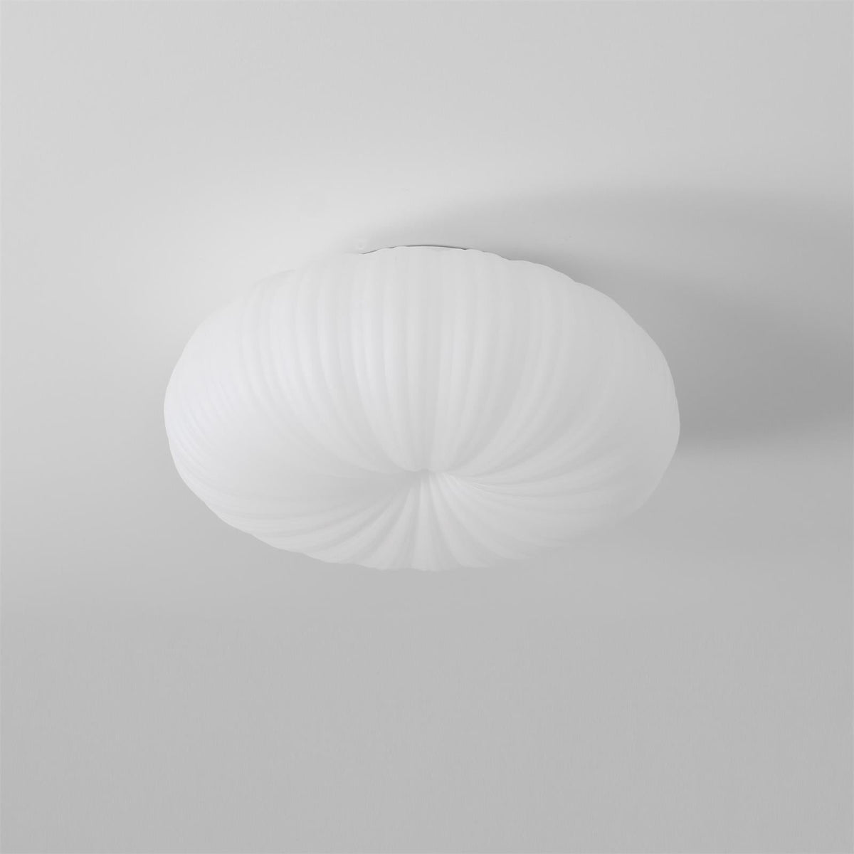 Plafonnier LED dimmable avec télécommande métal et plastique — détail du système de fixation (2)