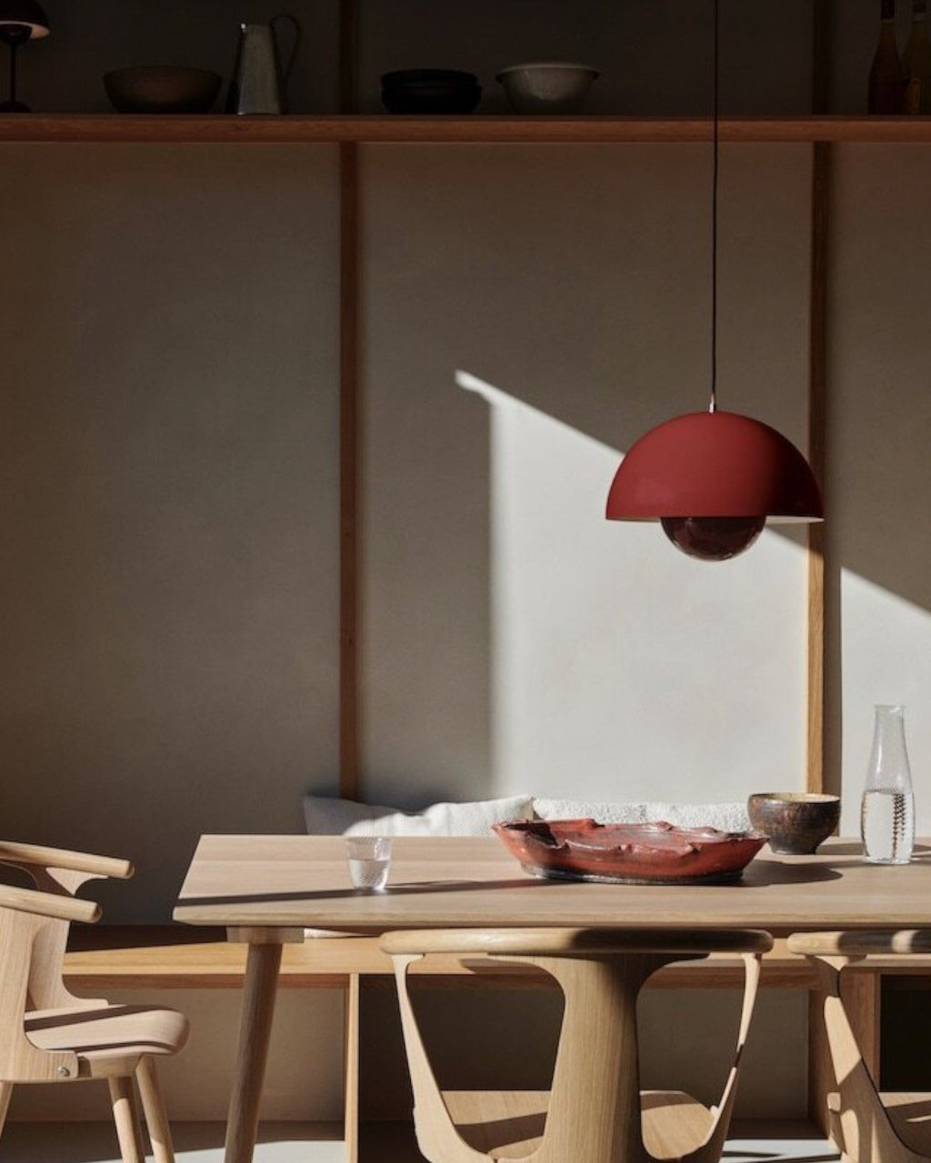 Suspension LED 16 W blanc chaud 3000K, Ø 23 cm – LoftElegance — mise en situation dans la pièce
