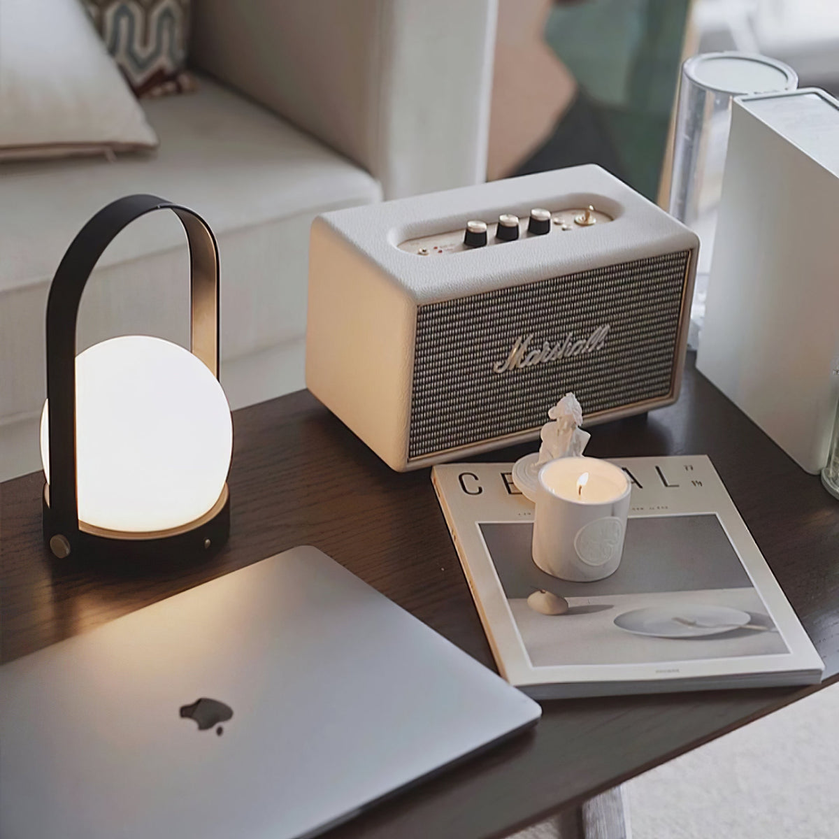 Lampe à poser sans fil rechargeable à poignée – Carrie — détail de la finition (7)