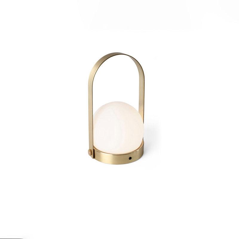 Lampe à poser sans fil rechargeable à poignée – Carrie — vue de trois quarts (6)
