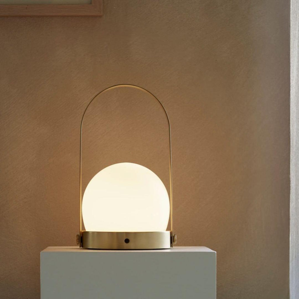 Lampe à poser sans fil rechargeable à poignée – Carrie — détail de la finition (5)