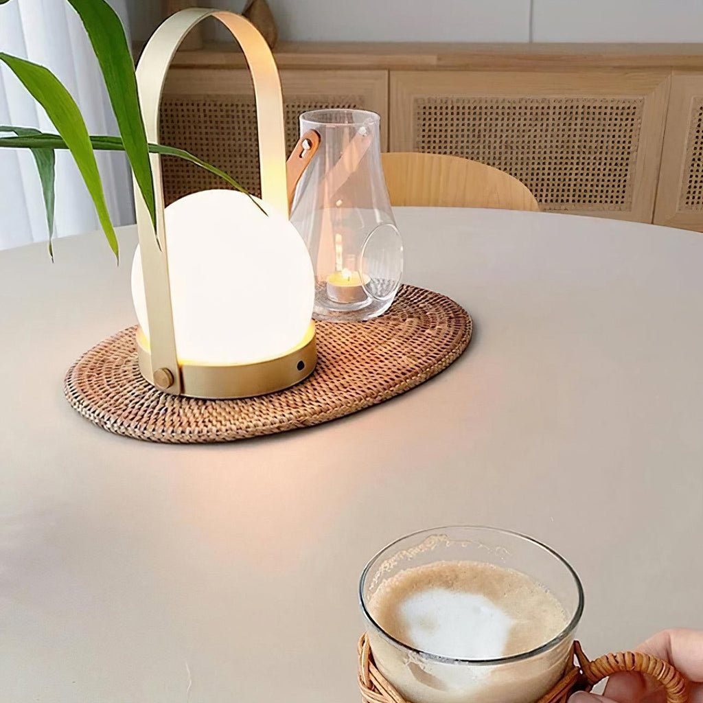 Lampe à poser sans fil rechargeable à poignée – Carrie — détail du système de fixation (3)
