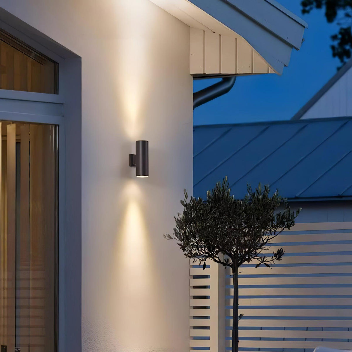 Applique murale cylindrique LED métal – intérieur et extérieur — vue de dessous