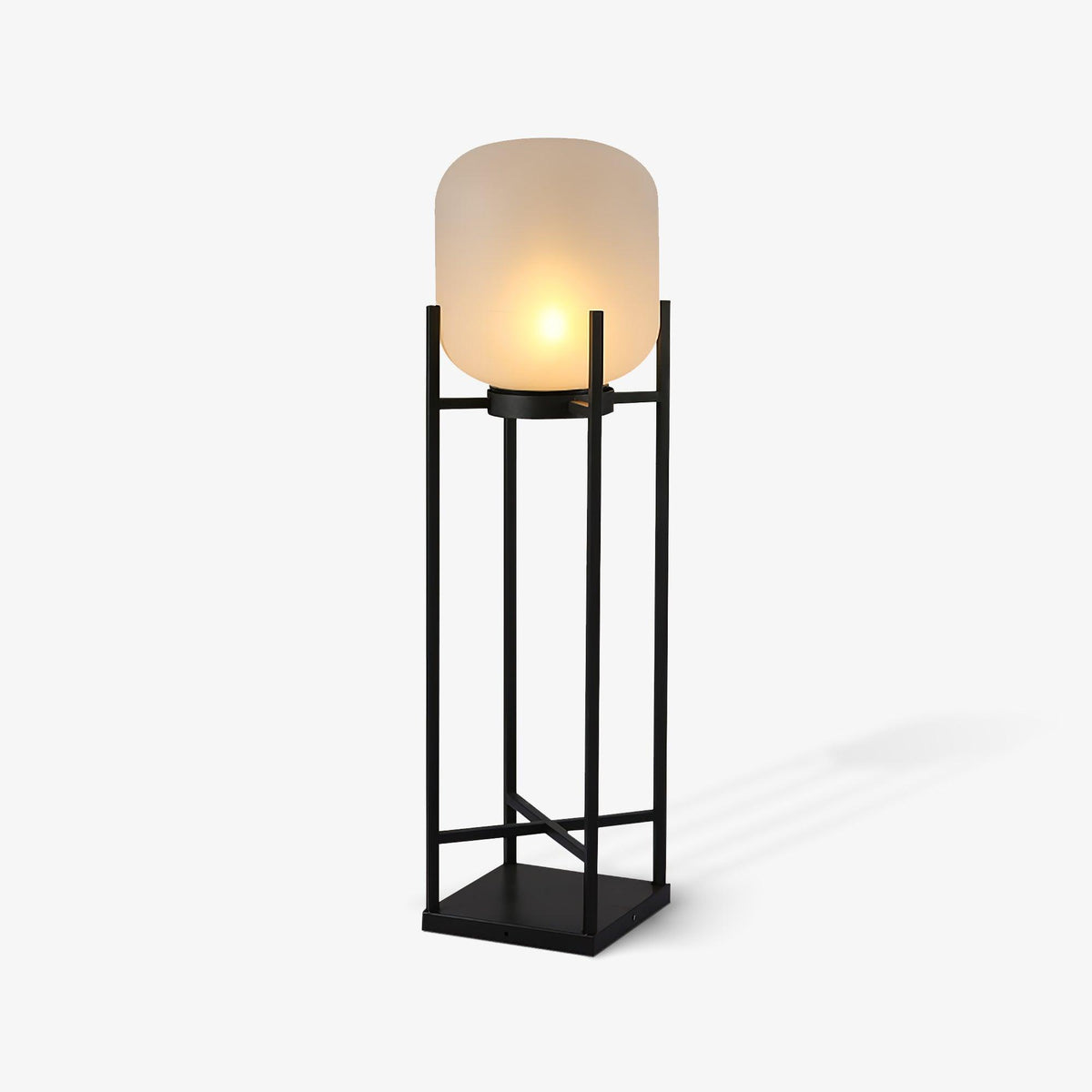 Lampadaire solaire inox et verre style lanterne – jardin — mise en situation dans la pièce (3)