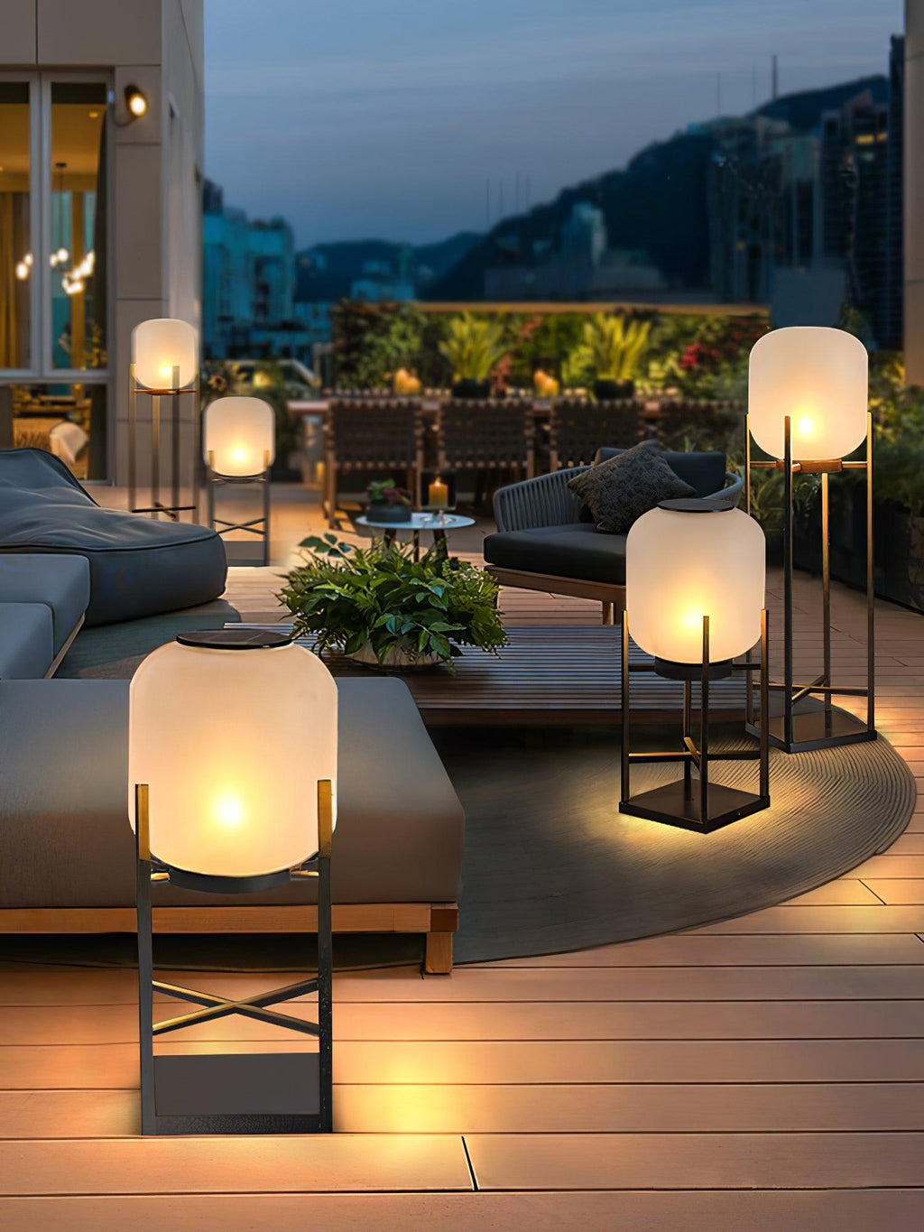 Lampadaire solaire inox et verre style lanterne – jardin — détail de la matière (2)