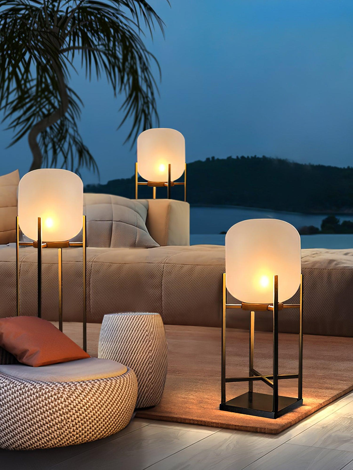 Lampadaire solaire inox et verre style lanterne – jardin — détail de la finition (2)