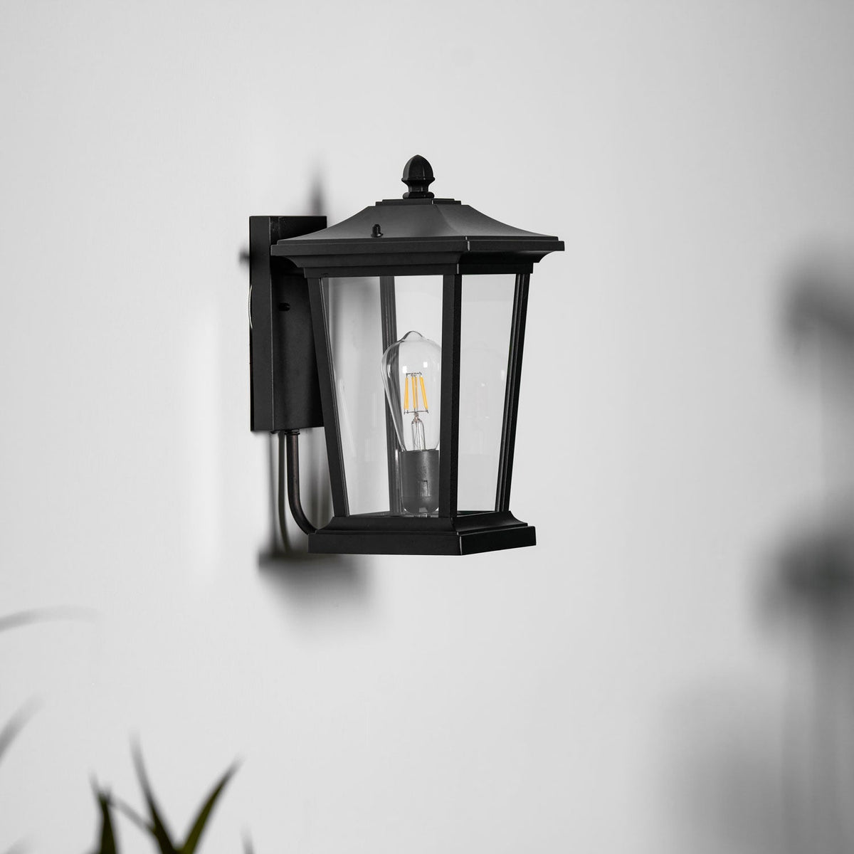 Applique murale cage en aluminium poli noir – Lodge Birdcage — détail de la finition (4)