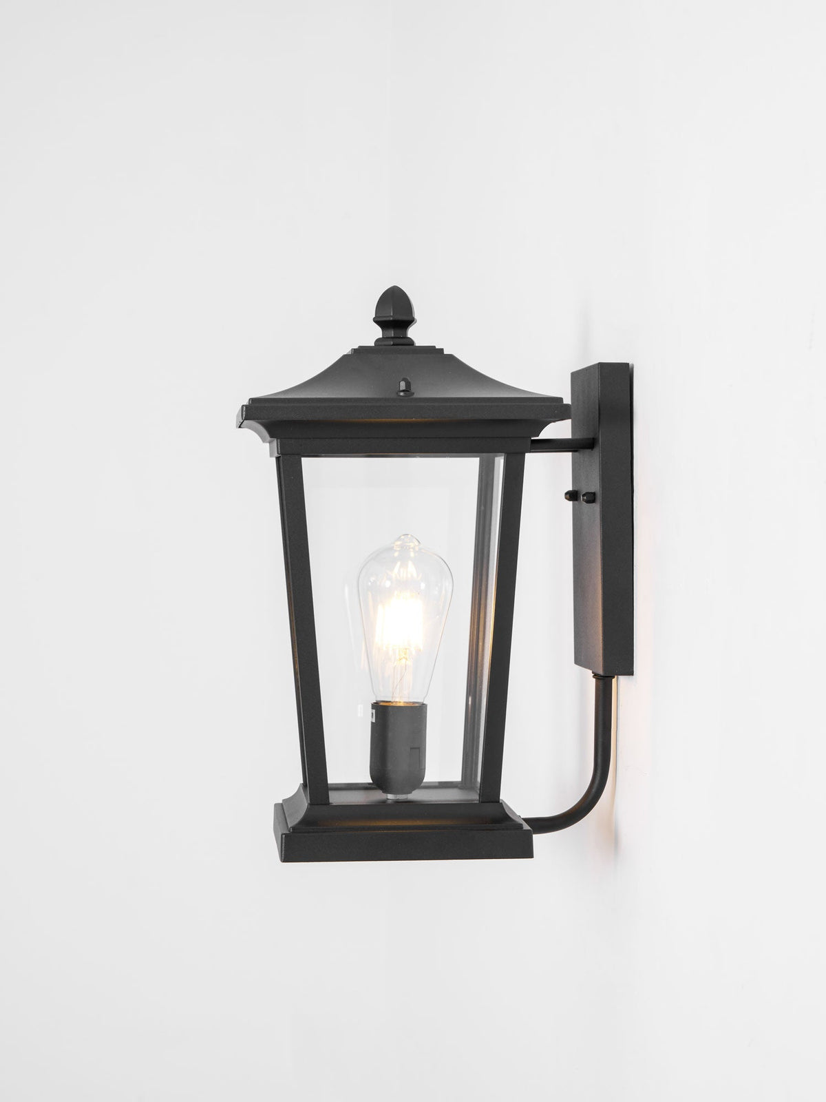 Applique murale cage en aluminium poli noir – Lodge Birdcage — mise en situation dans la pièce (4)