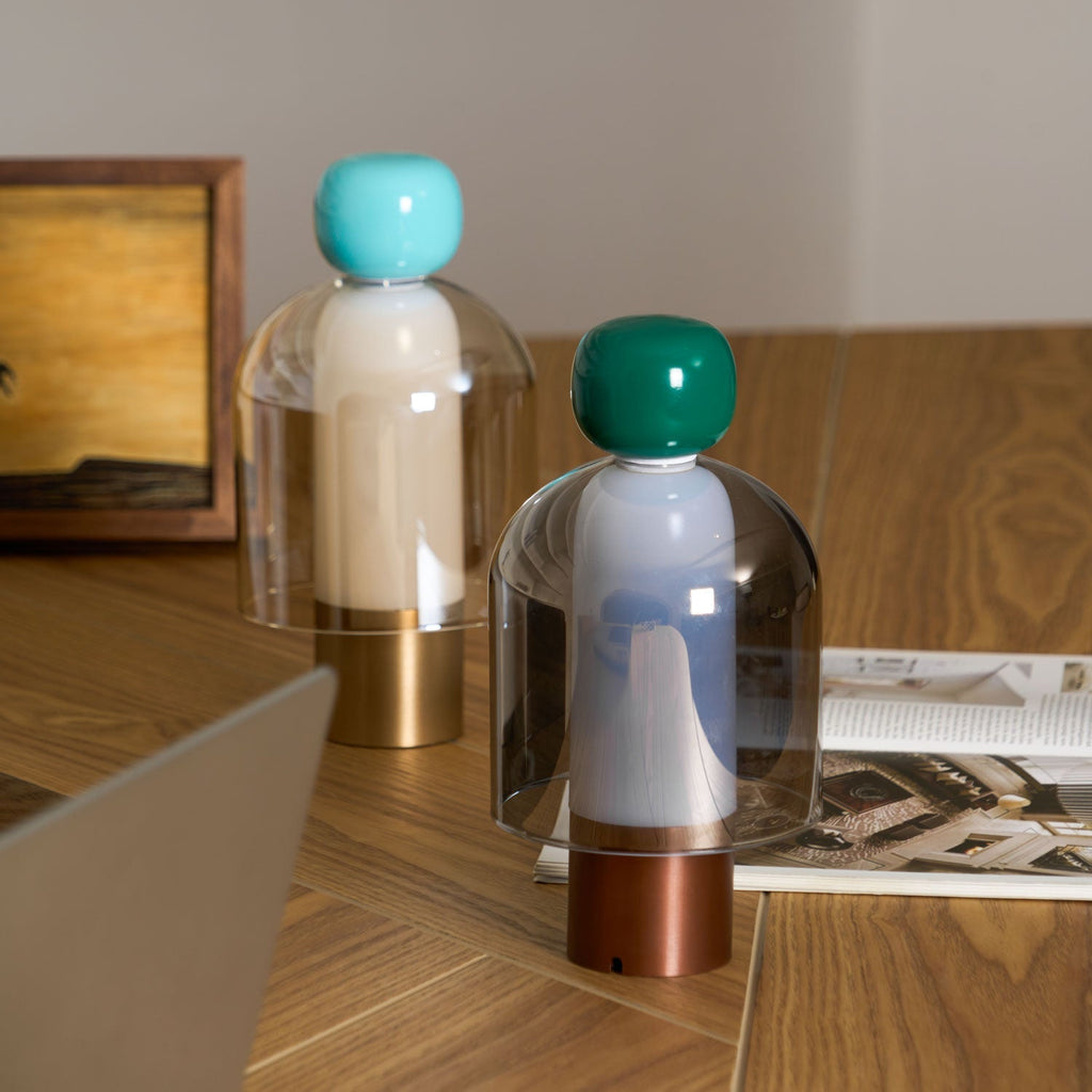 Lampe à poser rechargeable en verre coloré – Lumina Joy — détail de la finition