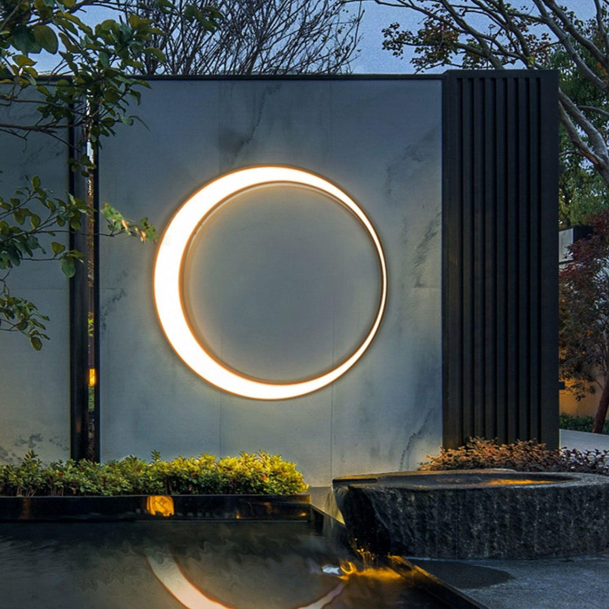 Applique murale LED en métal noir intérieur et extérieur – Moon — vue de face
