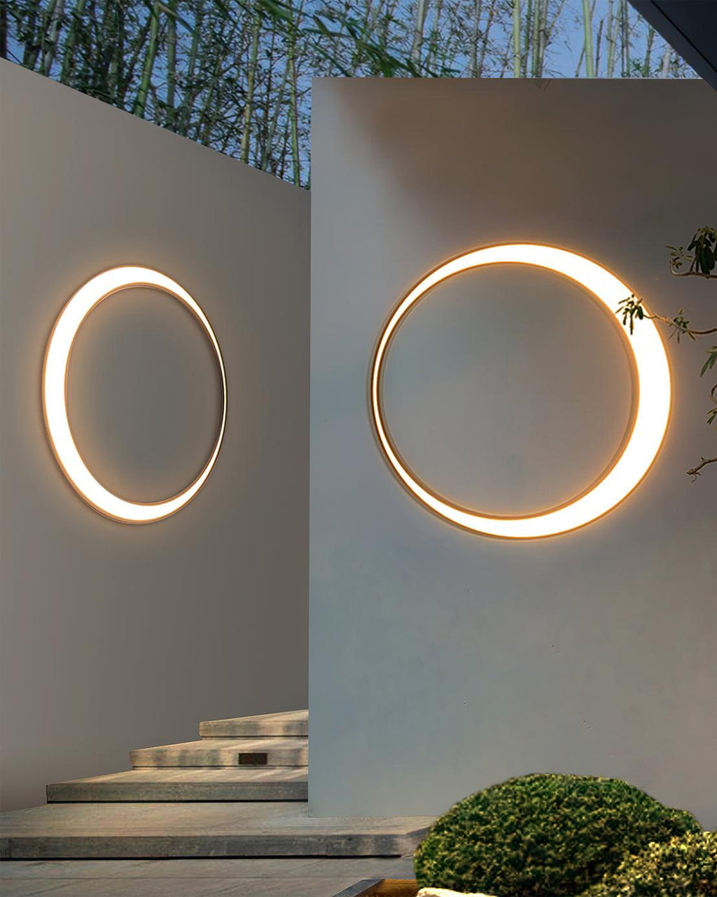 Applique murale LED en métal noir intérieur et extérieur – Moon — détail du système de fixation (2)