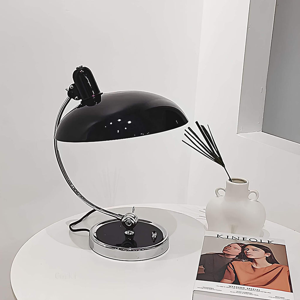 Lampe à poser scandinave en métal et bois – NordicGrace