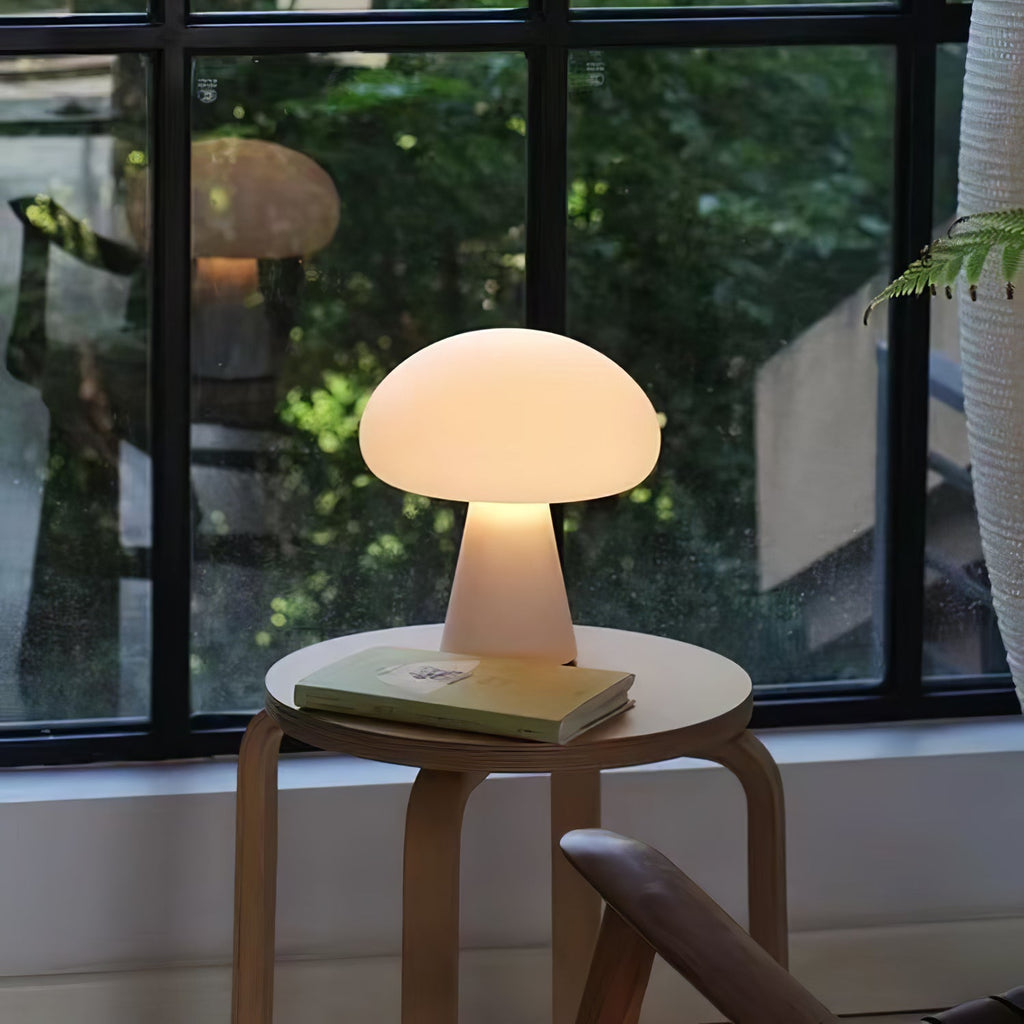 Lampe à poser rechargeable sans fil design – Obello — mise en situation dans la pièce