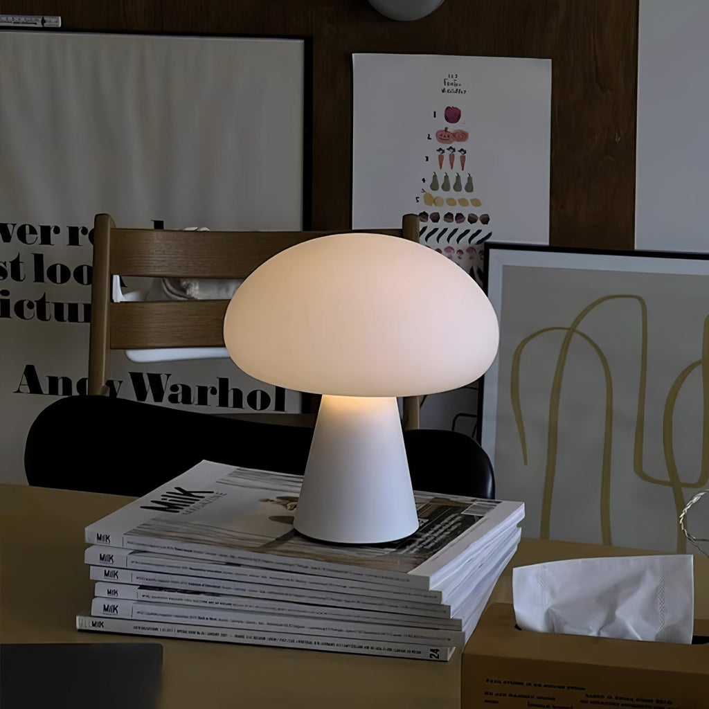 Lampe à poser rechargeable sans fil design – Obello — vue de trois quarts