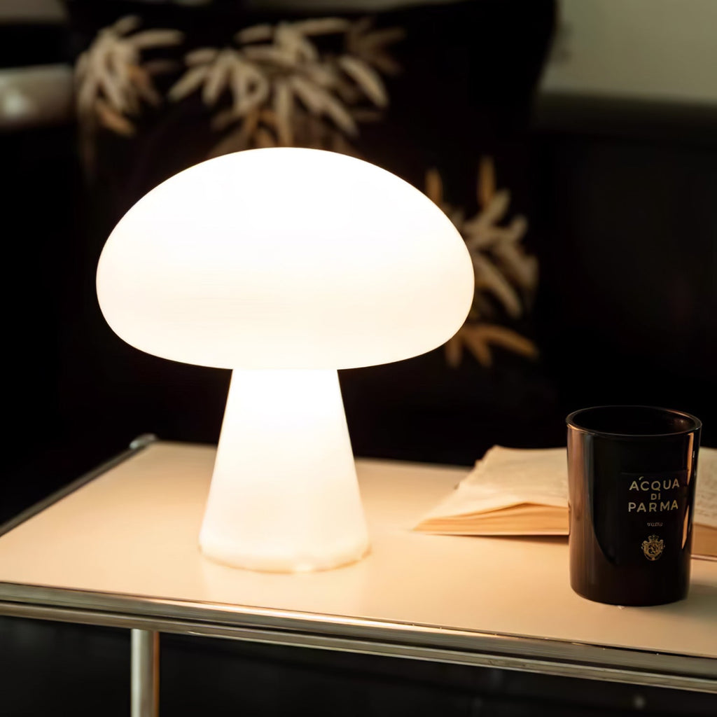 Lampe à poser rechargeable sans fil design – Obello — vue de profil