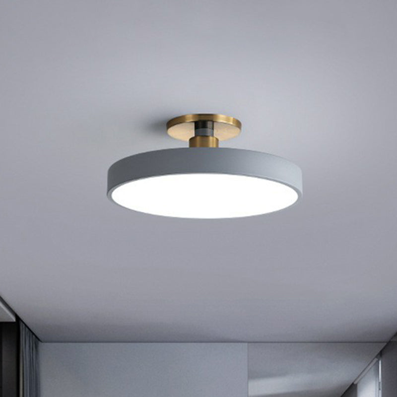 Plafonnier LED nordique semi-encastré acrylique 30 à 49 cm — allumé en situation