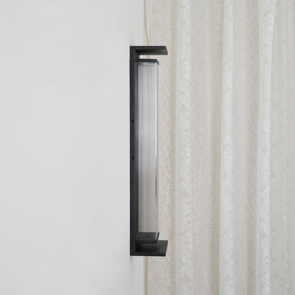 Applique murale extérieure rectangulaire en inox LED — mise en situation dans la pièce (3)