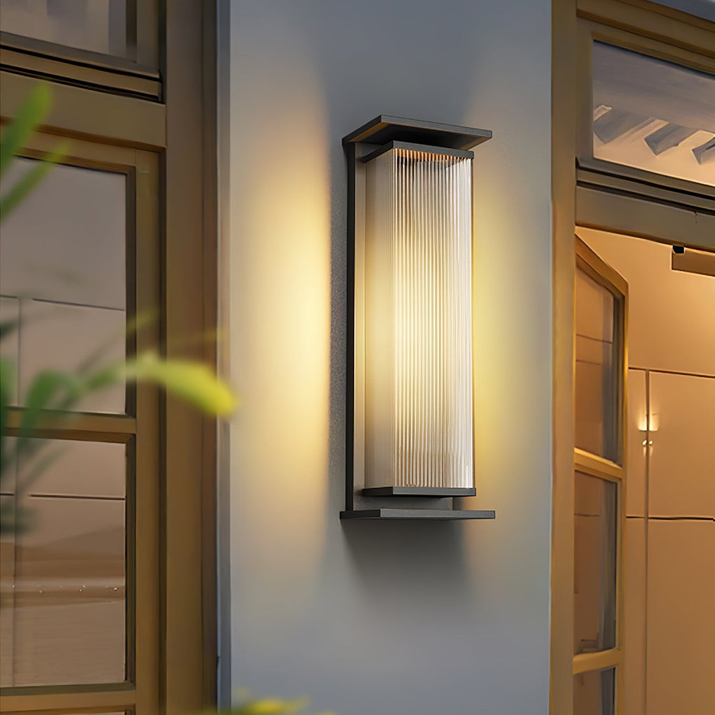 Applique murale extérieure solaire LED en acier inoxydable — vue de trois quarts