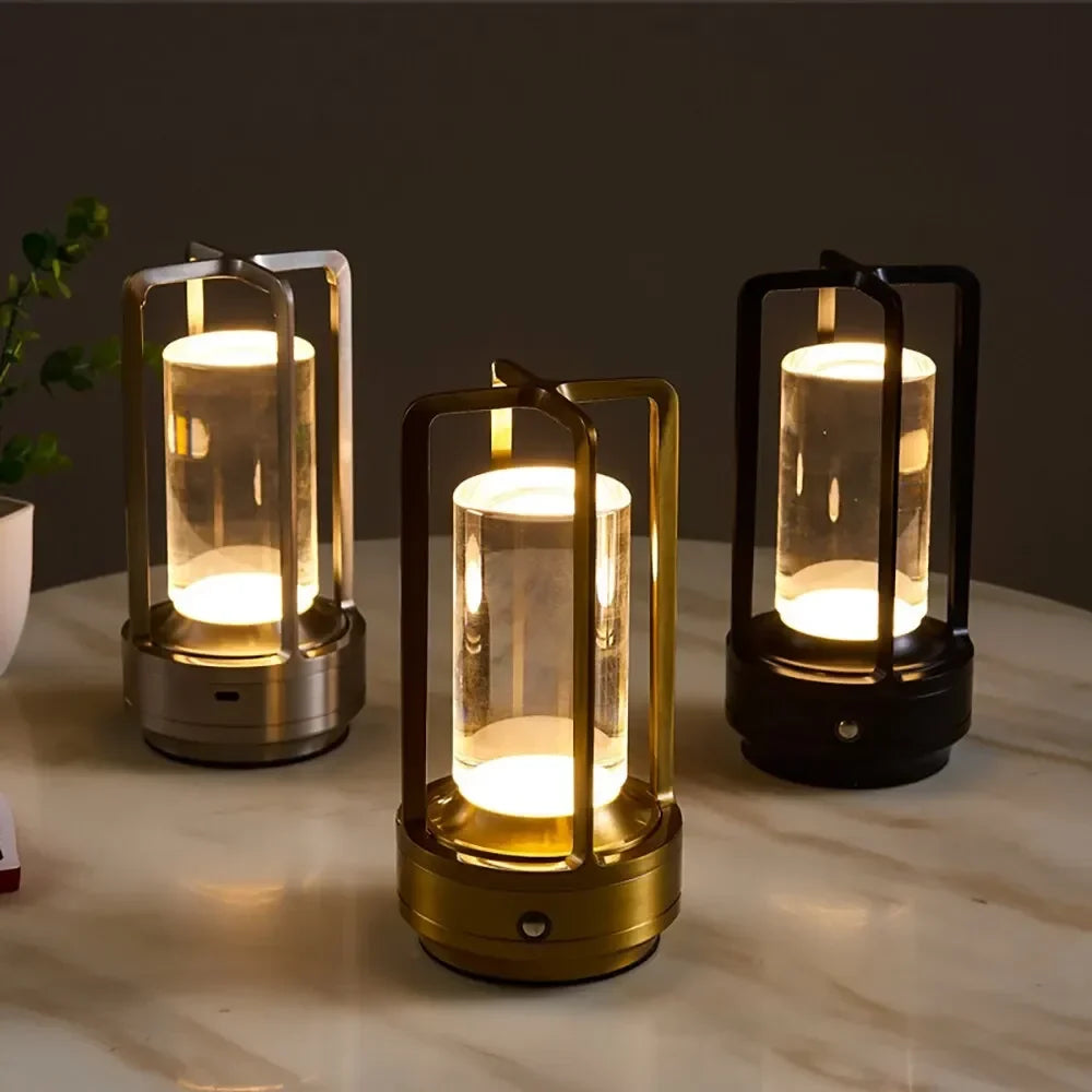 Lampe à poser sans fil effet cristal, 18 cm – LumiGlow — vue de profil