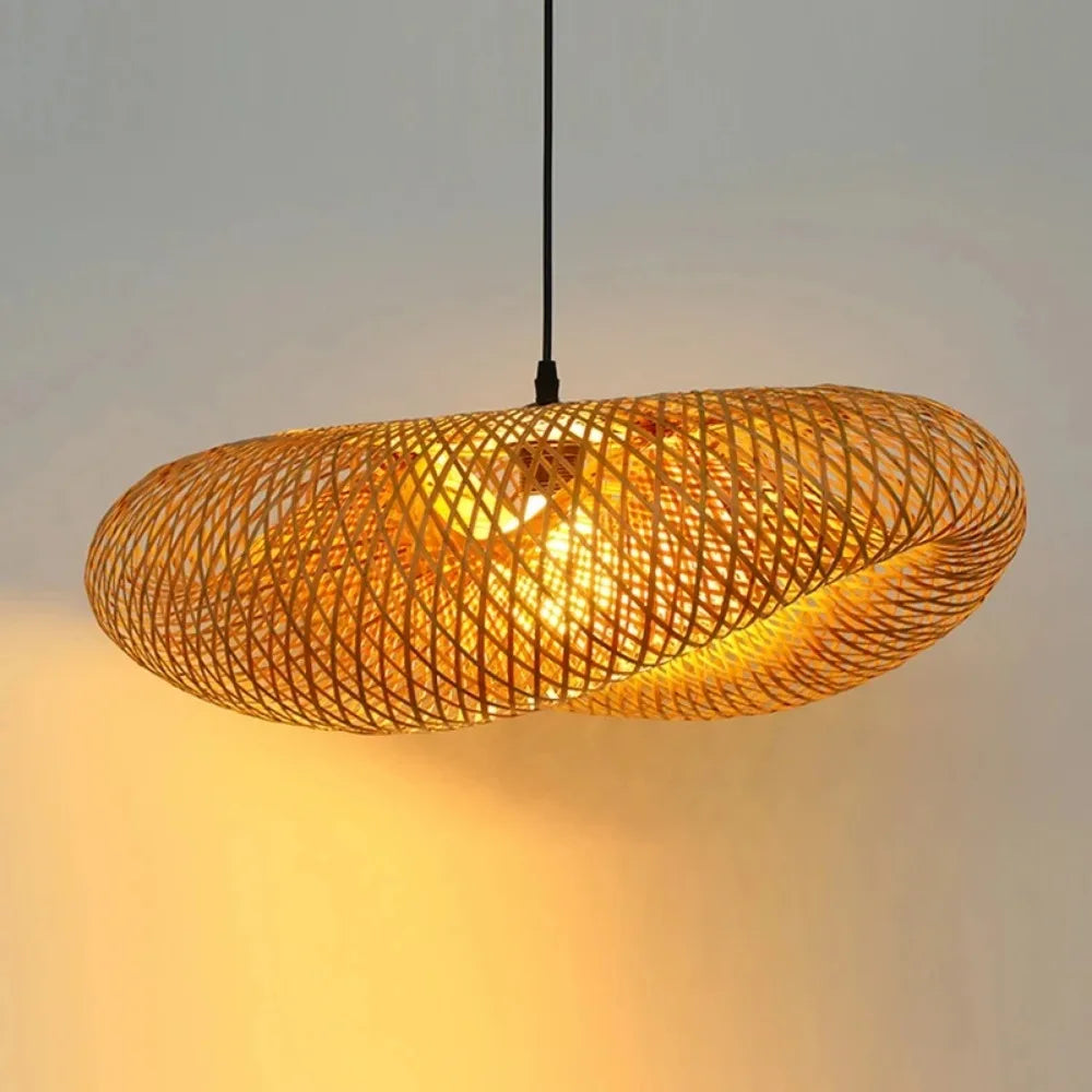 Suspension sculpturale en bambou tressé S à XXL – Oceïa — détail du système de fixation (2)