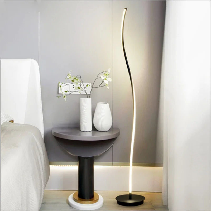 Lampadaire LED nordique en bois et gel de silice – lumière douce — vue de profil