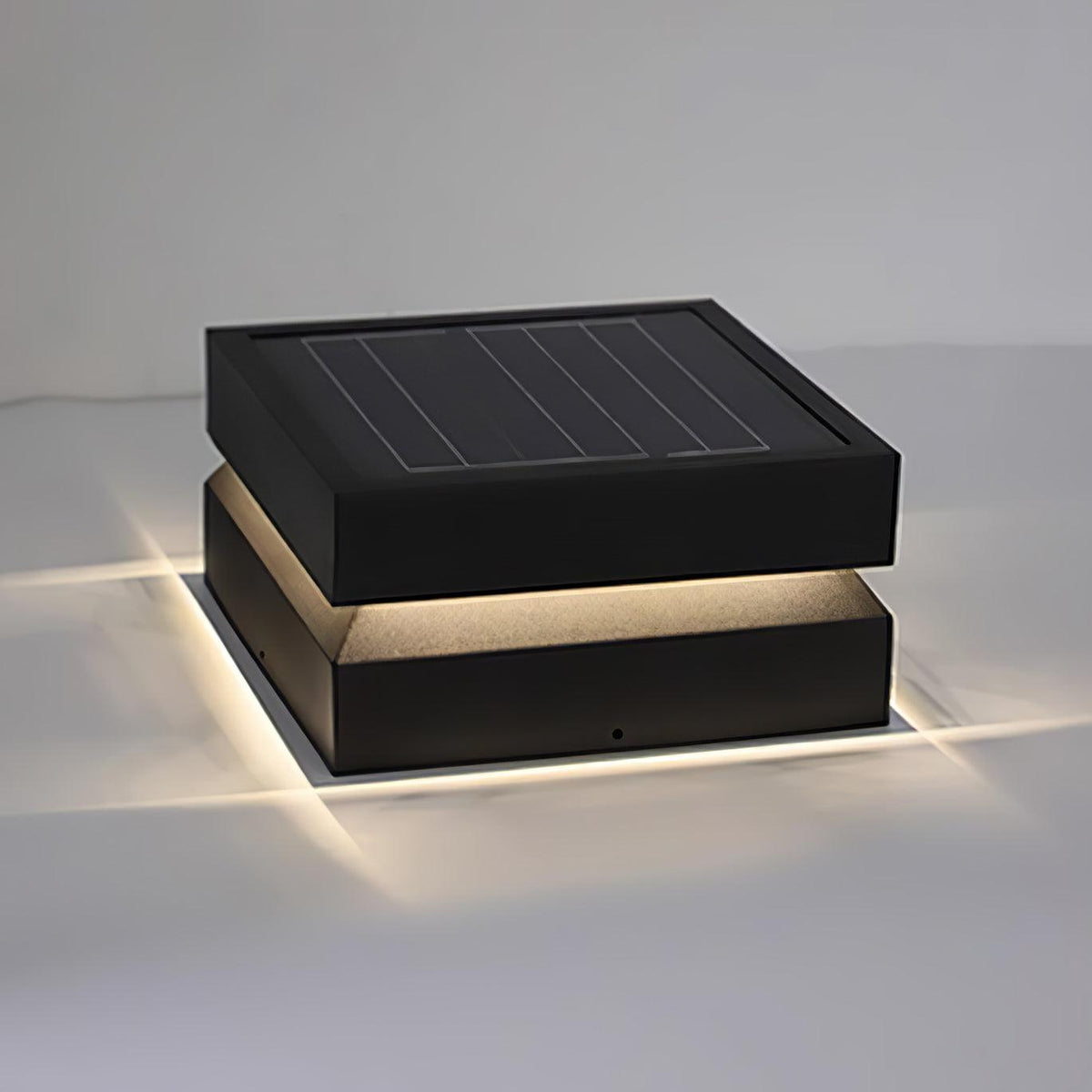 Borne de jardin LED carrée IP65 en acrylique dépoli — vue de trois quarts (2)