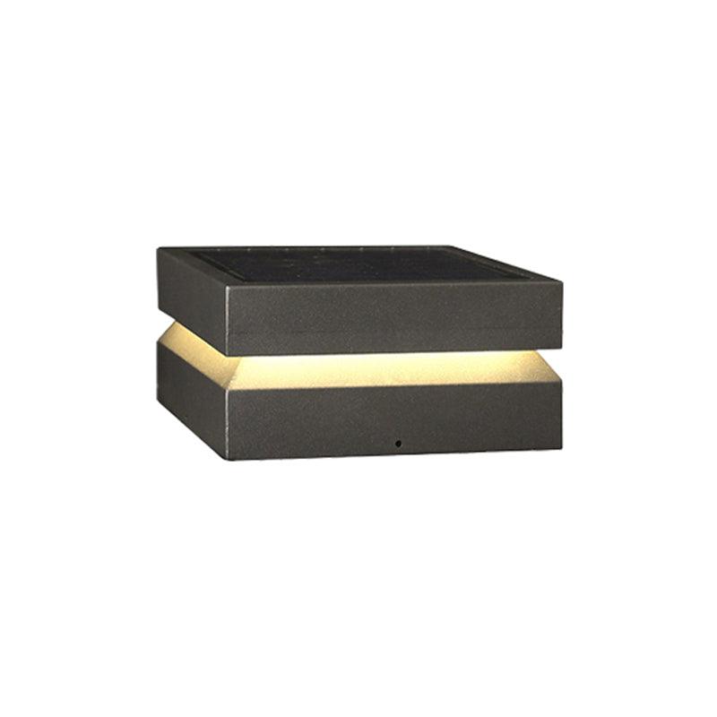 Borne de jardin LED carrée IP65 en acrylique dépoli — vue de profil (5)