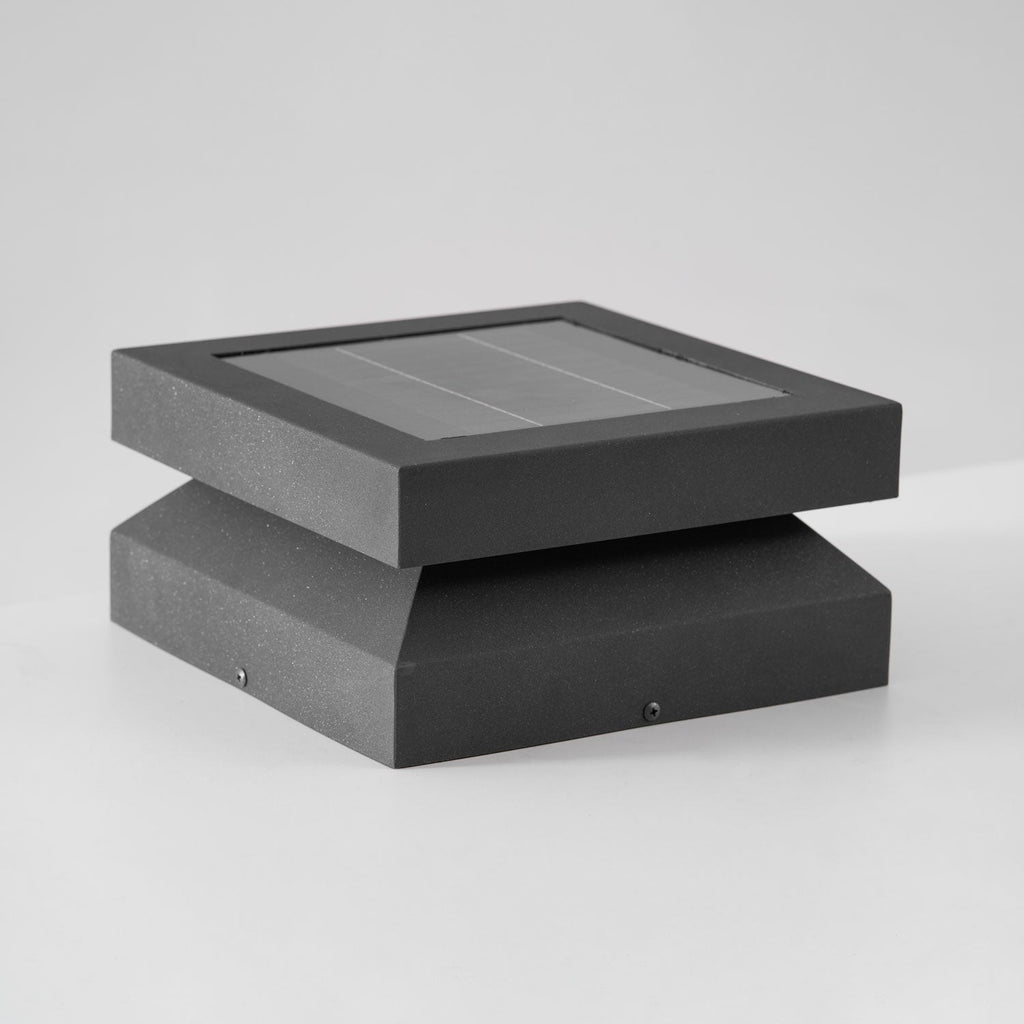 Borne de jardin LED carrée IP65 en acrylique dépoli — vue de dessous (4)