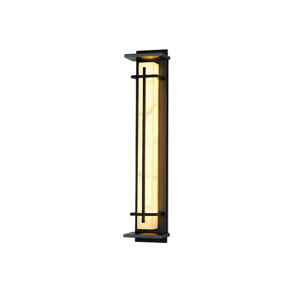 Applique murale extérieure carrée en albâtre IP65 – 3 tailles — allumé en situation (2)