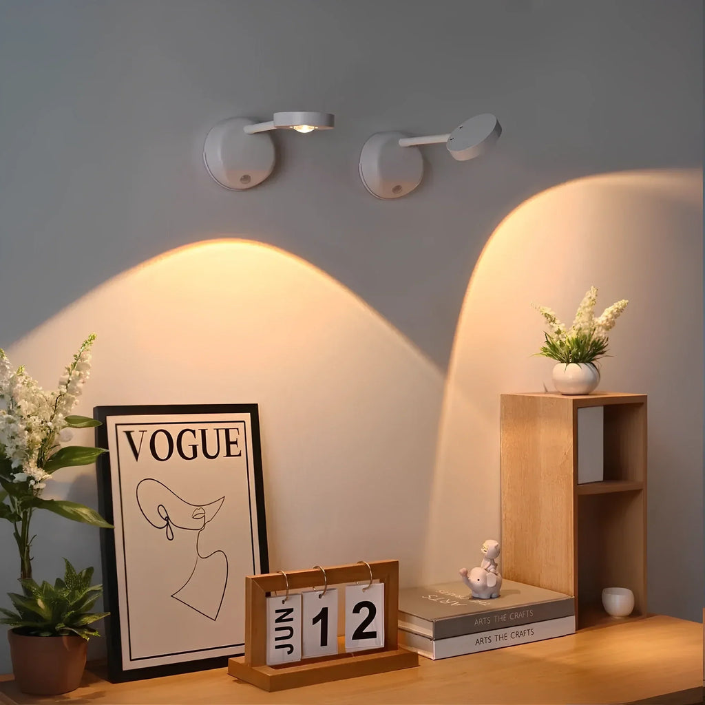 Applique murale LED 3 W capteur de mouvement pivotante – LumiSensa — allumé en situation