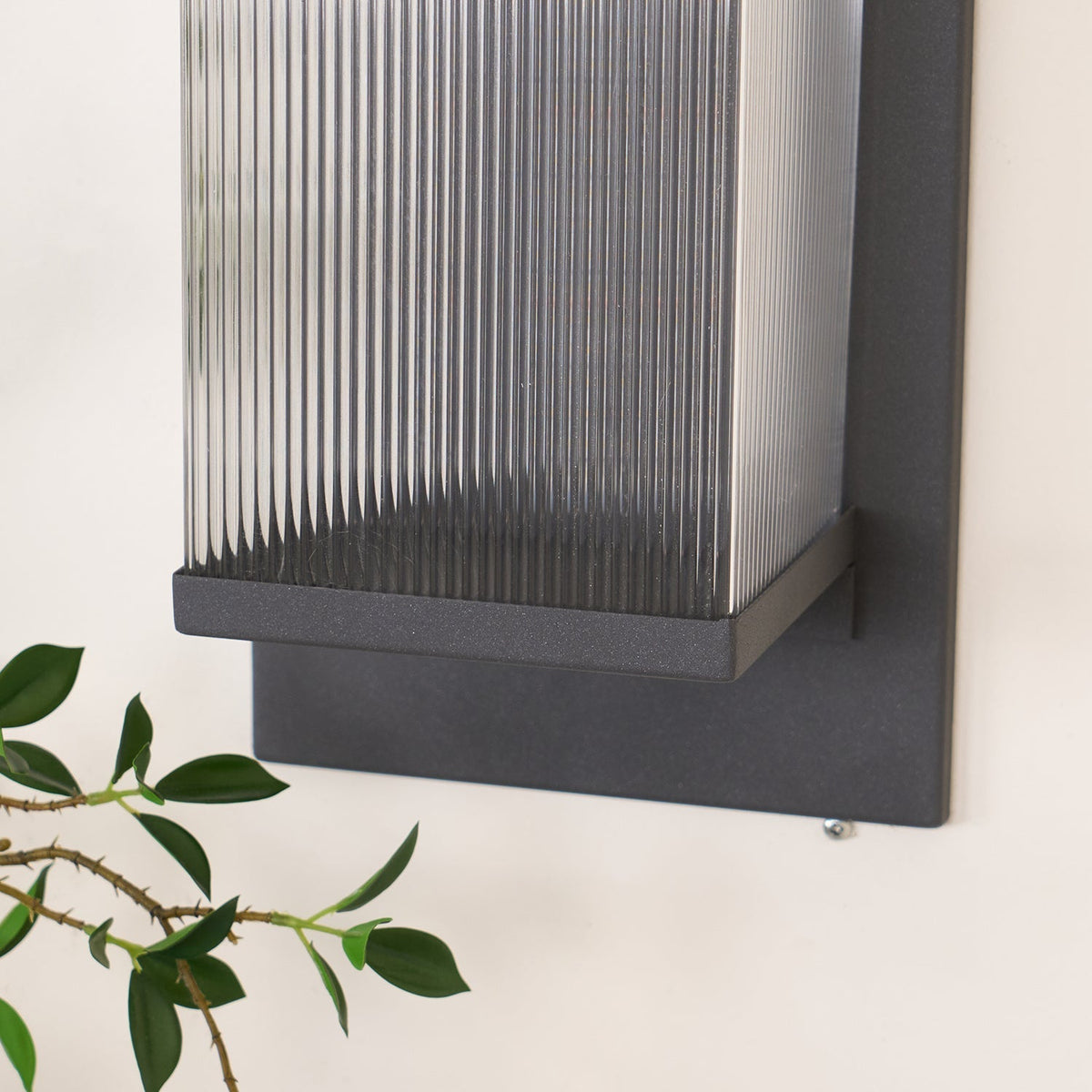 Applique murale extérieure solaire LED minimaliste – Oléron Box — vue de profil (2)