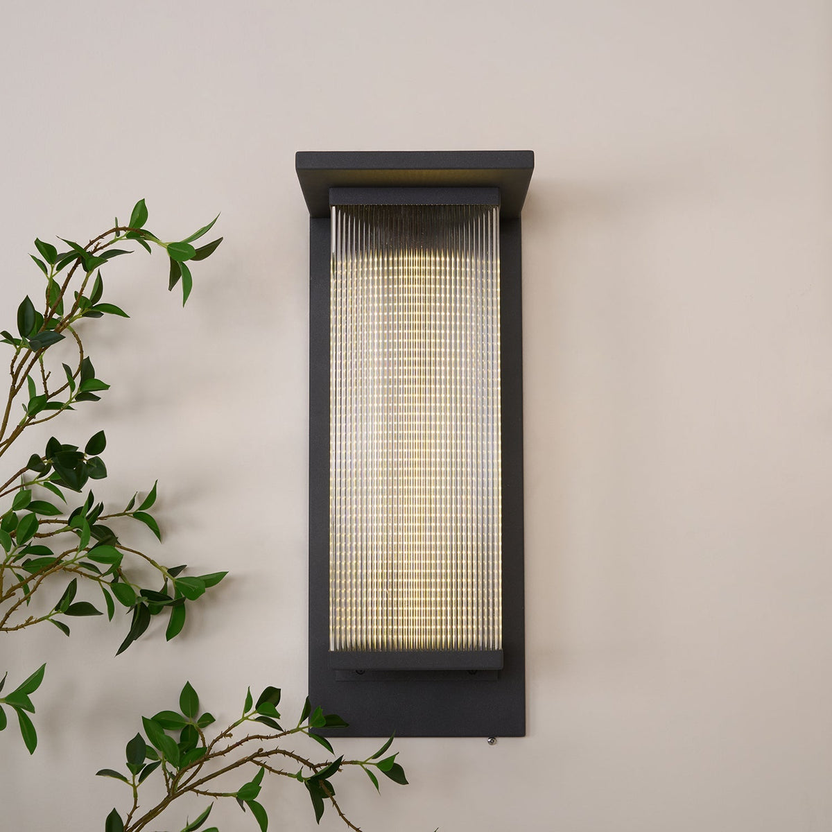 Applique murale extérieure solaire LED minimaliste – Oléron Box — vue de profil