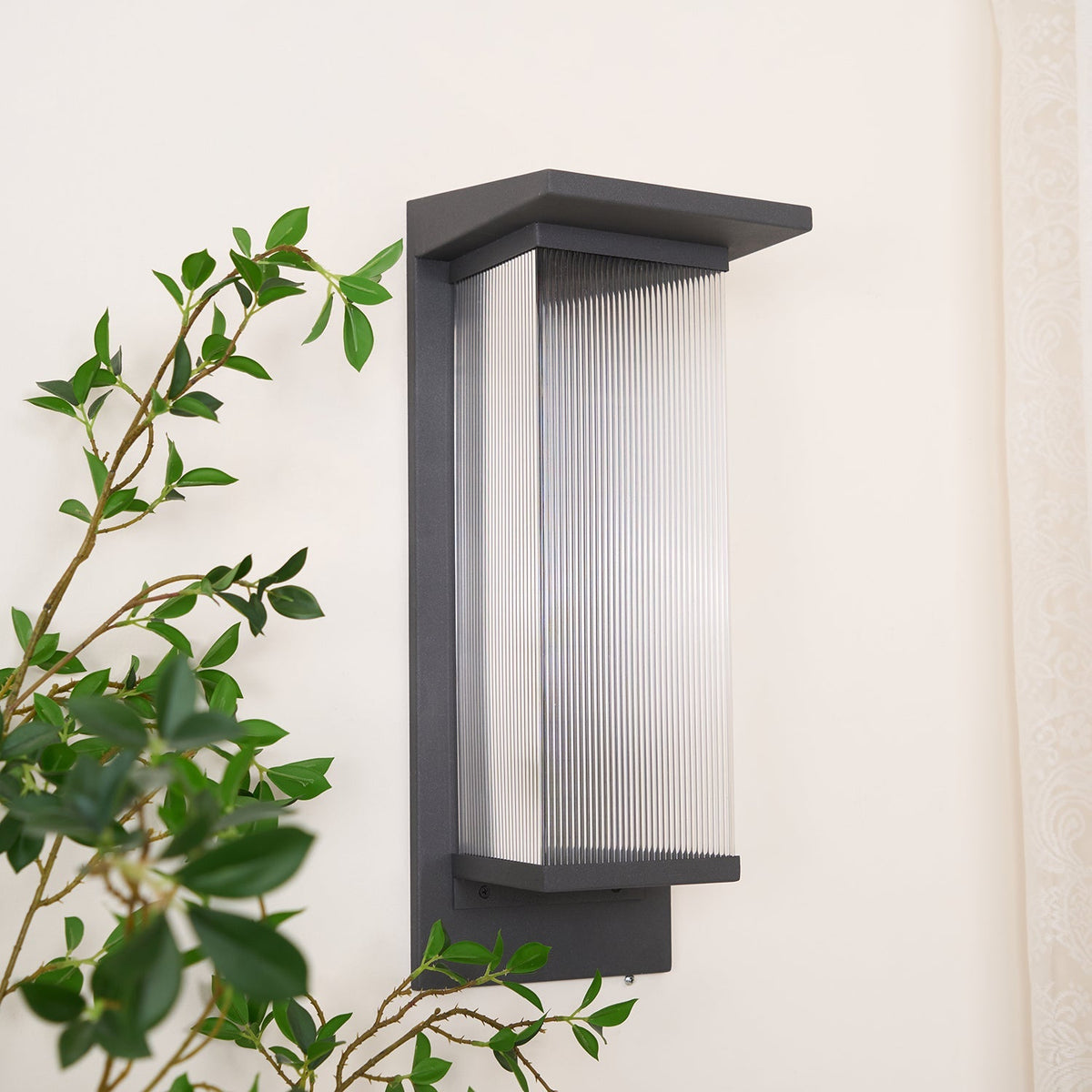 Applique murale extérieure solaire LED minimaliste – Oléron Box — vue de dessous