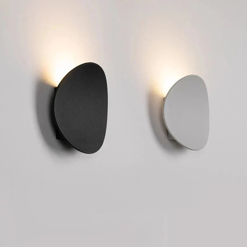Applique murale LED en métal, design minimaliste – Frida