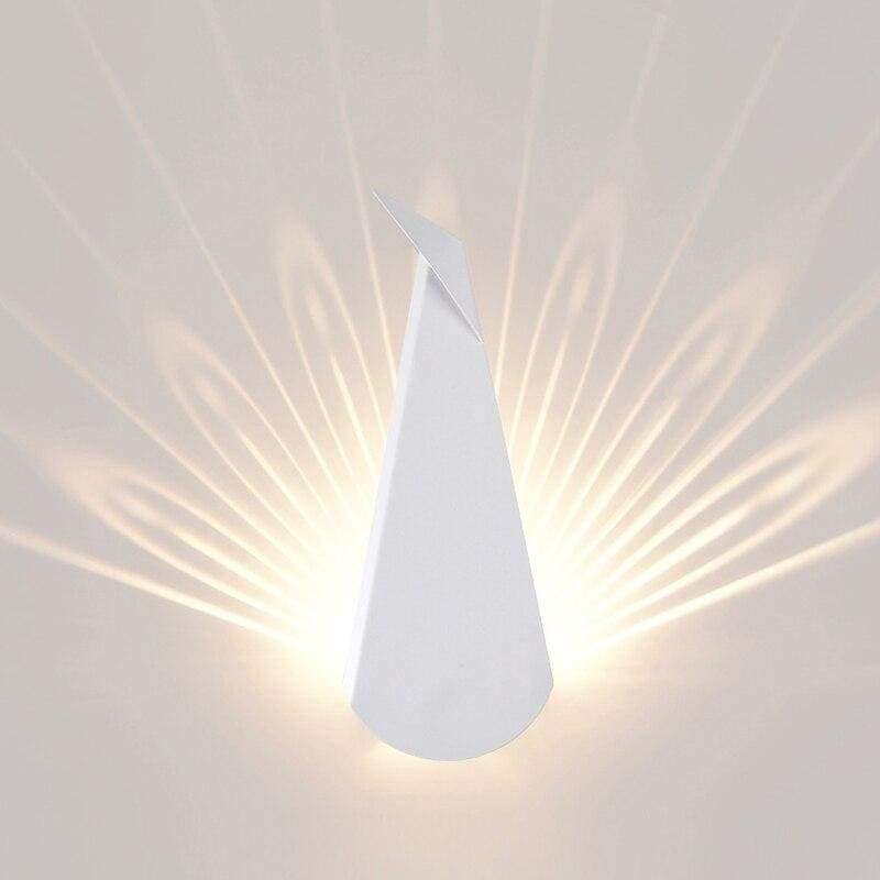 Applique murale LED 6 W en aluminium, 14 x 36 cm – LumiLuxe — mise en situation dans la pièce