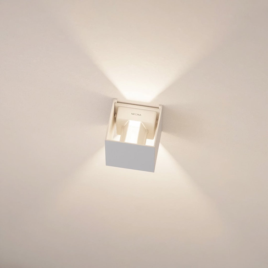 Applique murale LED IP54 à volets réglables 6 W – Xena — détail du système de fixation (2)