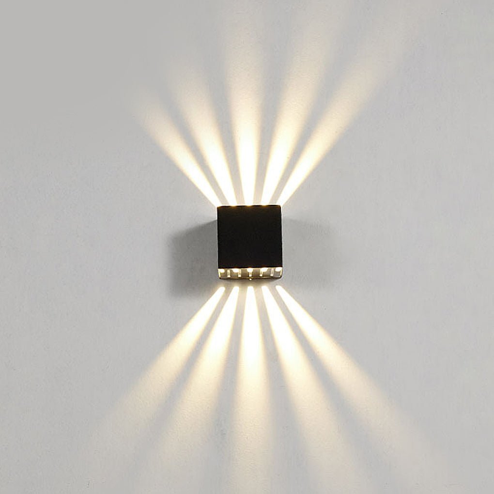 Applique murale extérieure LED cristal texturé aluminium IP65 — détail du système de fixation