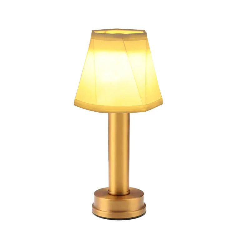 Lampe à poser sans fil abat-jour tissu aluminium – LuxeLoom — vue de trois quarts