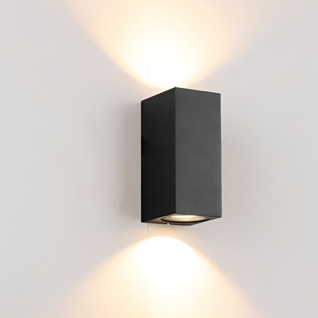 Applique murale extérieure LED 6W aluminium et acrylique IP65 — détail de la matière