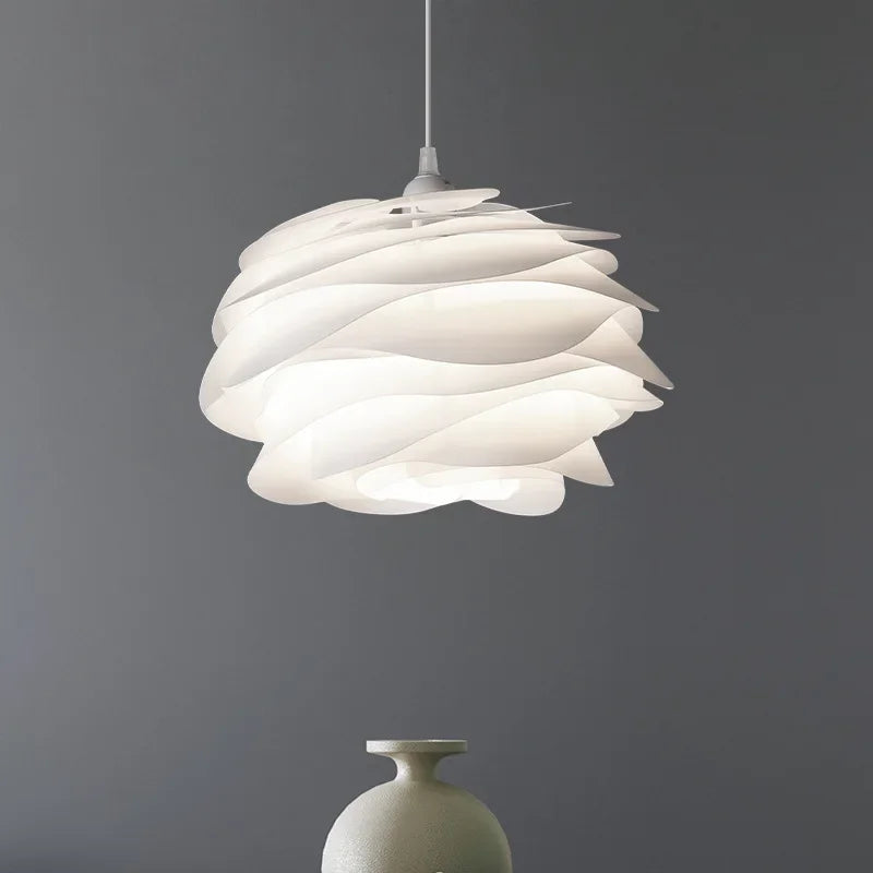 Suspension blanche sculptée en PVC Ø33 ou 43 cm – Aurelisa