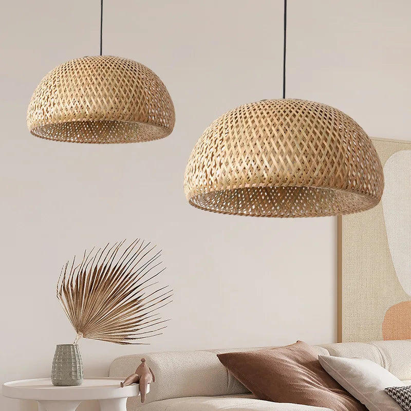 Suspension en bambou naturel tressé ajouré Ø 30 cm – Kairo — détail du système de fixation