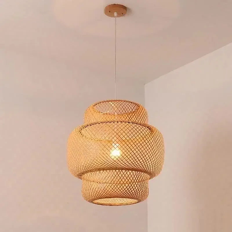 Suspension en bambou tressé à la main 30 cm – Aurélia — détail de la finition