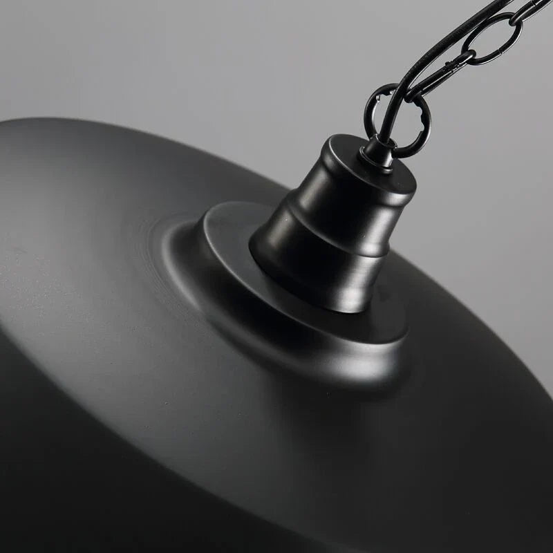 Suspension industrielle décorative en métal ajouré – Norex — vue de profil (2)