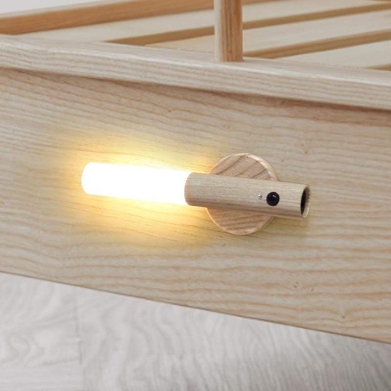Lampe d'appoint magnétique en bois à détecteur – LightSence — vue de profil
