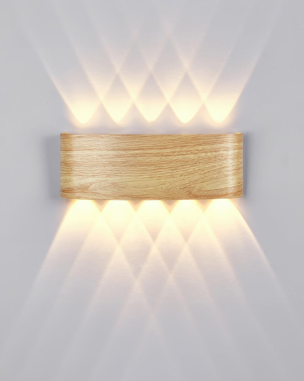 Applique murale extérieure LED 10 W IP65 effet bois – LumiCraft — détail de la finition (2)