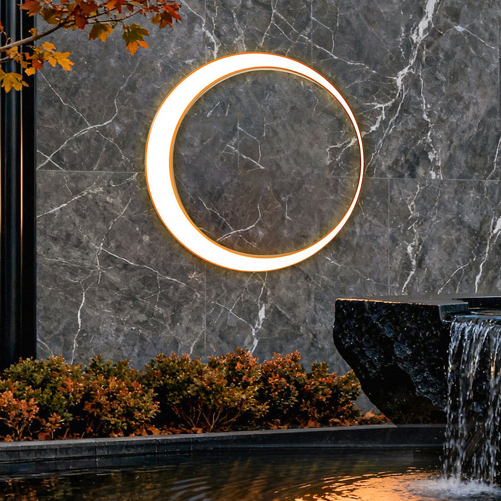 Applique murale extérieure ronde LED IP65 – effet pleine lune inox — vue de trois quarts (2)
