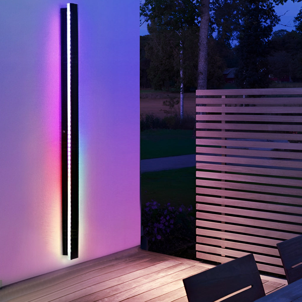 Applique murale extérieure LED linéaire fine aluminium IP65 — vue de trois quarts (2)